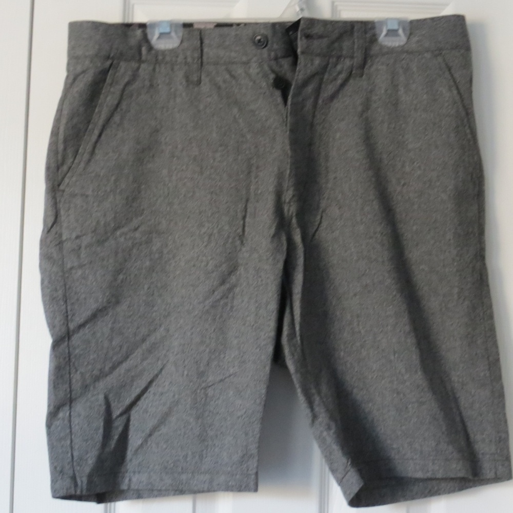 Brand New Gray H&M Dress Shorts w/tag